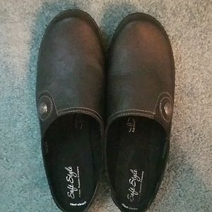 Womens Clogs